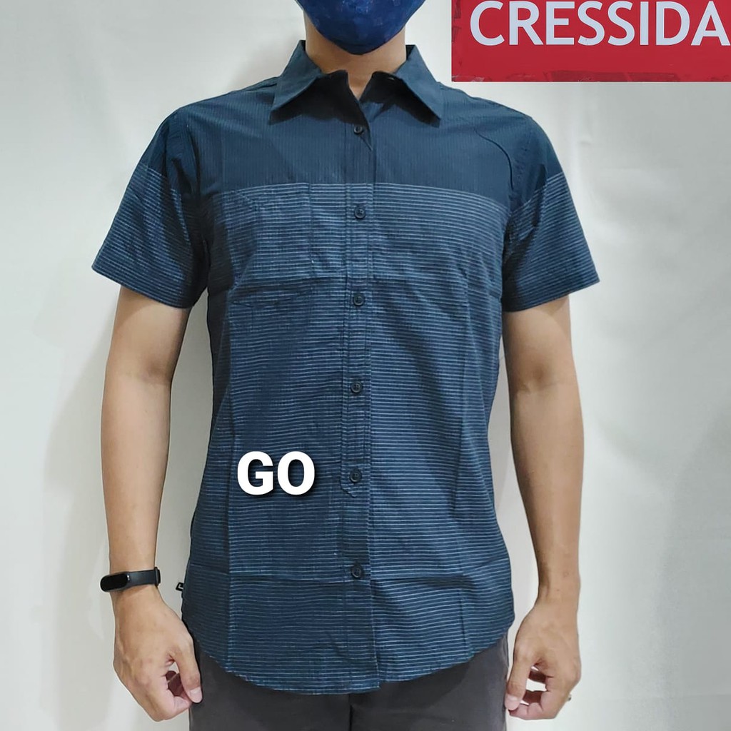 BB CRESSIDA KEMEJA PRIA SLIMFIT Kemeja Denim Pendek