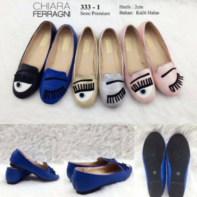 Chiara ferragni flat