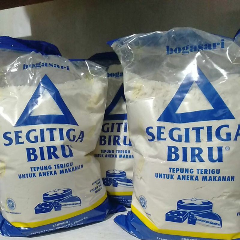 

Tepung terigu segitiga biru biasa 1kg