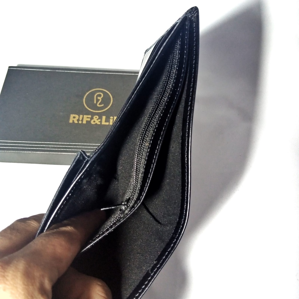 Dompet pria cowok terbaru bahan kulit original asli kekinian 2021 / Dompet distro laki-laki murah keren warna hitam elegan dan gaya ukuran kecil