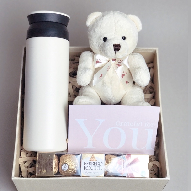 

HAMPERS ULANG TAHUN/ANNIVERSARY