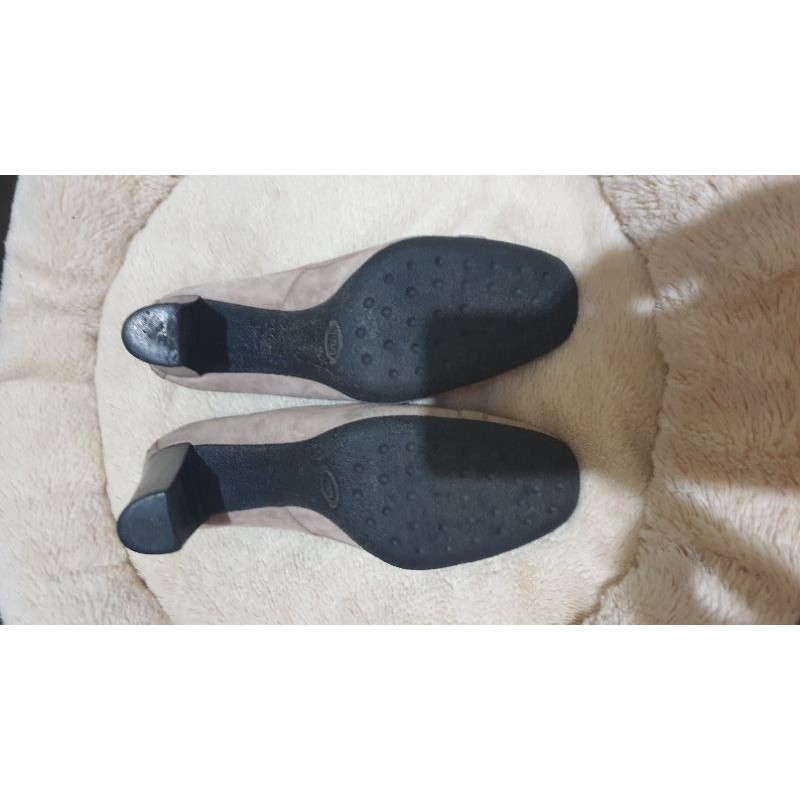 Tod's pumps preloved authentic