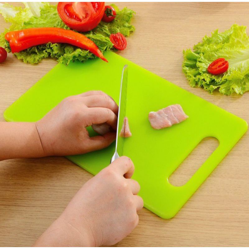 TALENAN PLASTIK 29×19CM TALENAN DAPUR / CUTTING BOARD PLASTIC