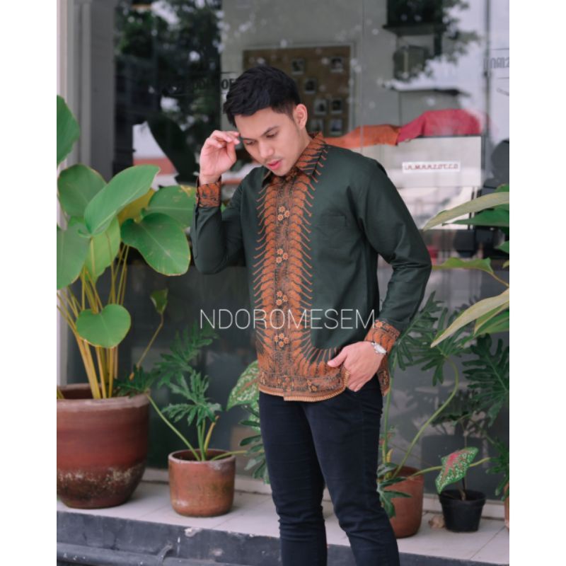 KEMEJA BATIK PRIA LAPIS FURING LENGAN PANJANG