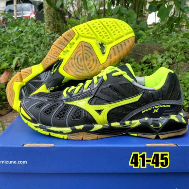 sepatu mizuno tornado 10