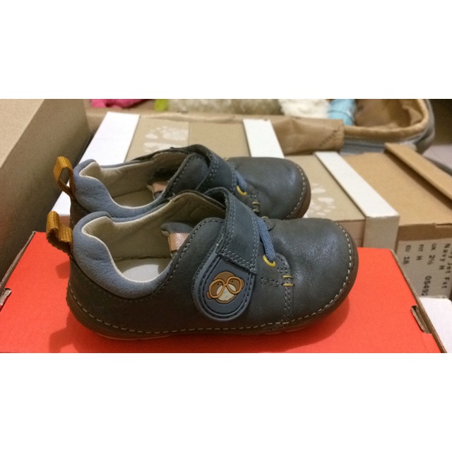 clarks first baby boy shoes