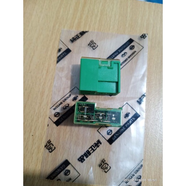 SEKRING PUSAT GANDENG FUSE CENTER 40A 40A 40A NISSAN ORIGINAL