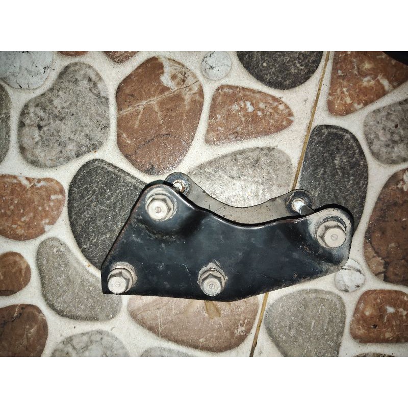 pangkon mesin megapro original set baut