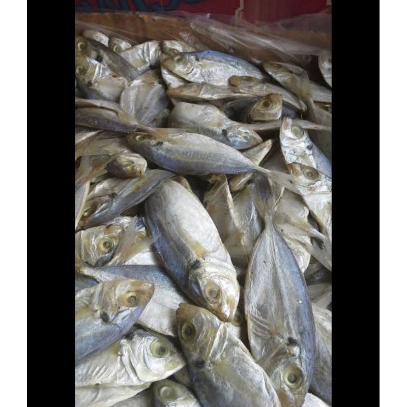 

Ikan Asin Selar / 250gr