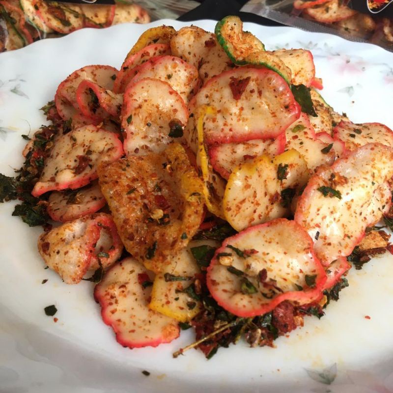 

KERUPUK SEBLAK PEDAS DAUN JERUK BUMBU ALAMI