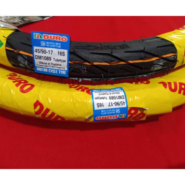 Ban duro UK 45/90-17