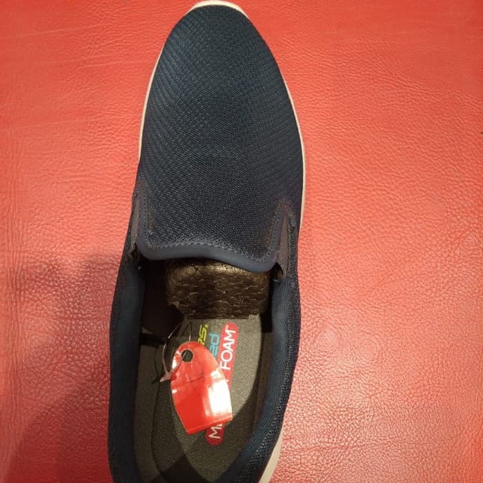 sepatu sketchers - -