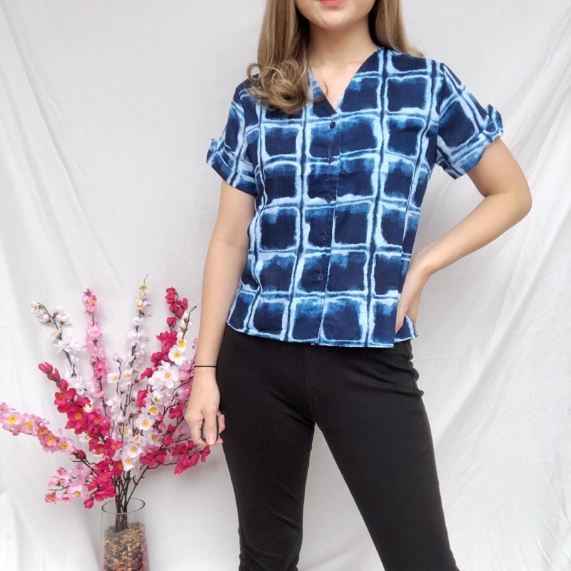 Odelia Tie Dye Square Pattern Shirt