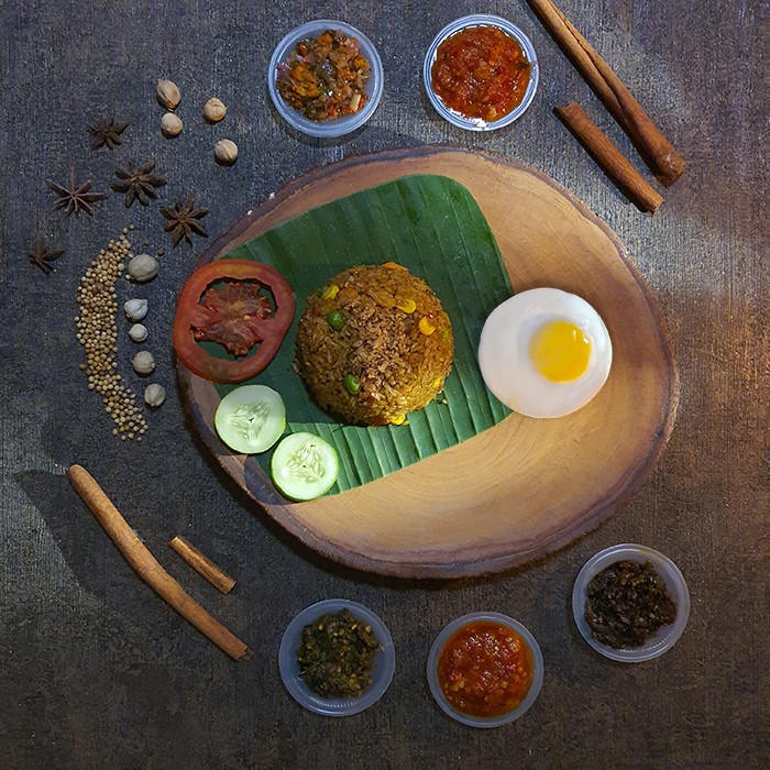 

Paket Hemat 2 (Nasi Goreng + Poached Egg/Telur Dadar)