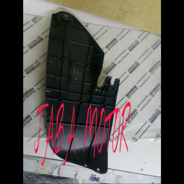 Liner fender belakang Etios valco original