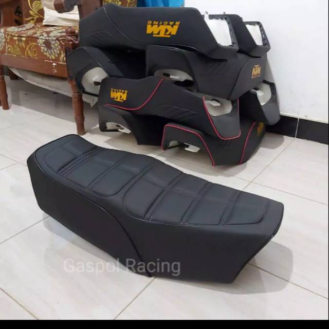 Jok Siku Rx King Kupat Tahu Hitam Variasi Lis - Jok KTM Rx King Modle Kupat Tahu