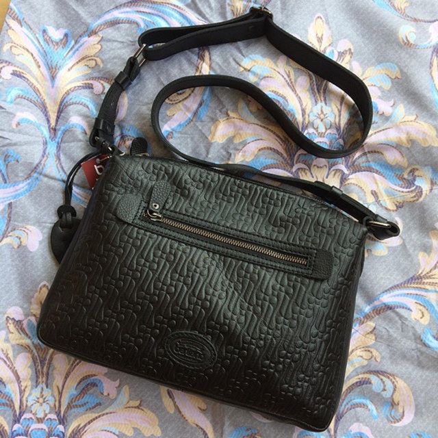 BERLIANO keibag parang warna hitam