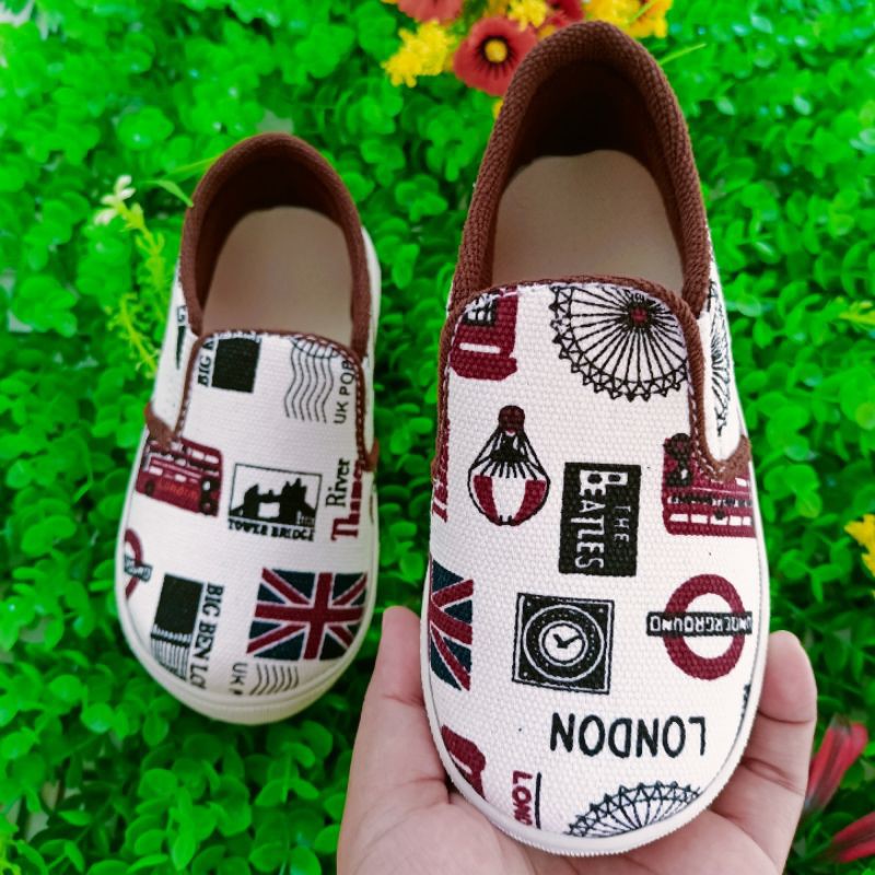 (BAYAR DI TEMPAT) Sepatu anak perempuan london | Shopee Indonesia