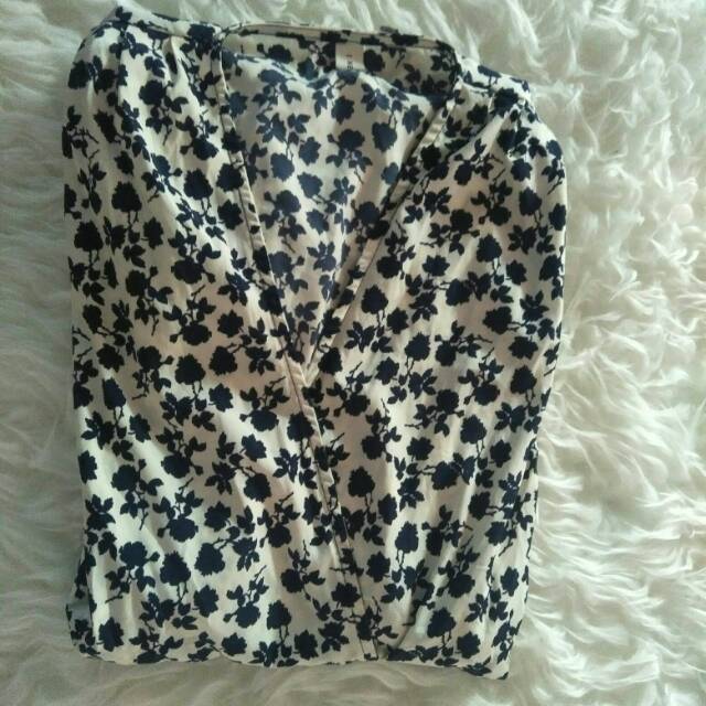 Mini dress satin motif bunga