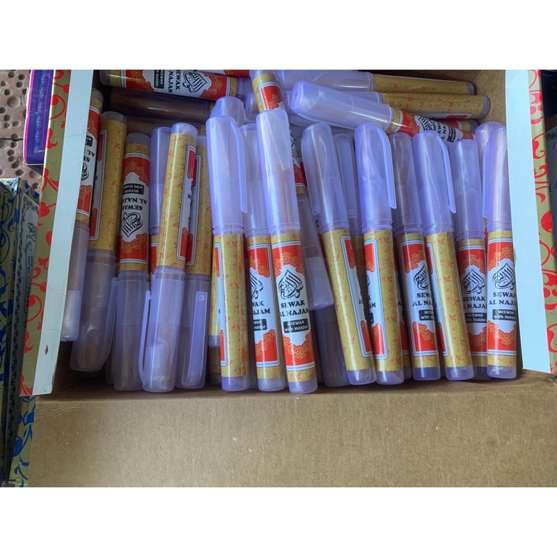 siwak AL AKBAR 6 inch dengan HOLDER 1 PCS hanya 4.900 saja