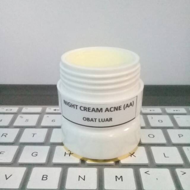 NIGHT CREAM GLOWING WHITENING ACNE (AA) AMPUH!!