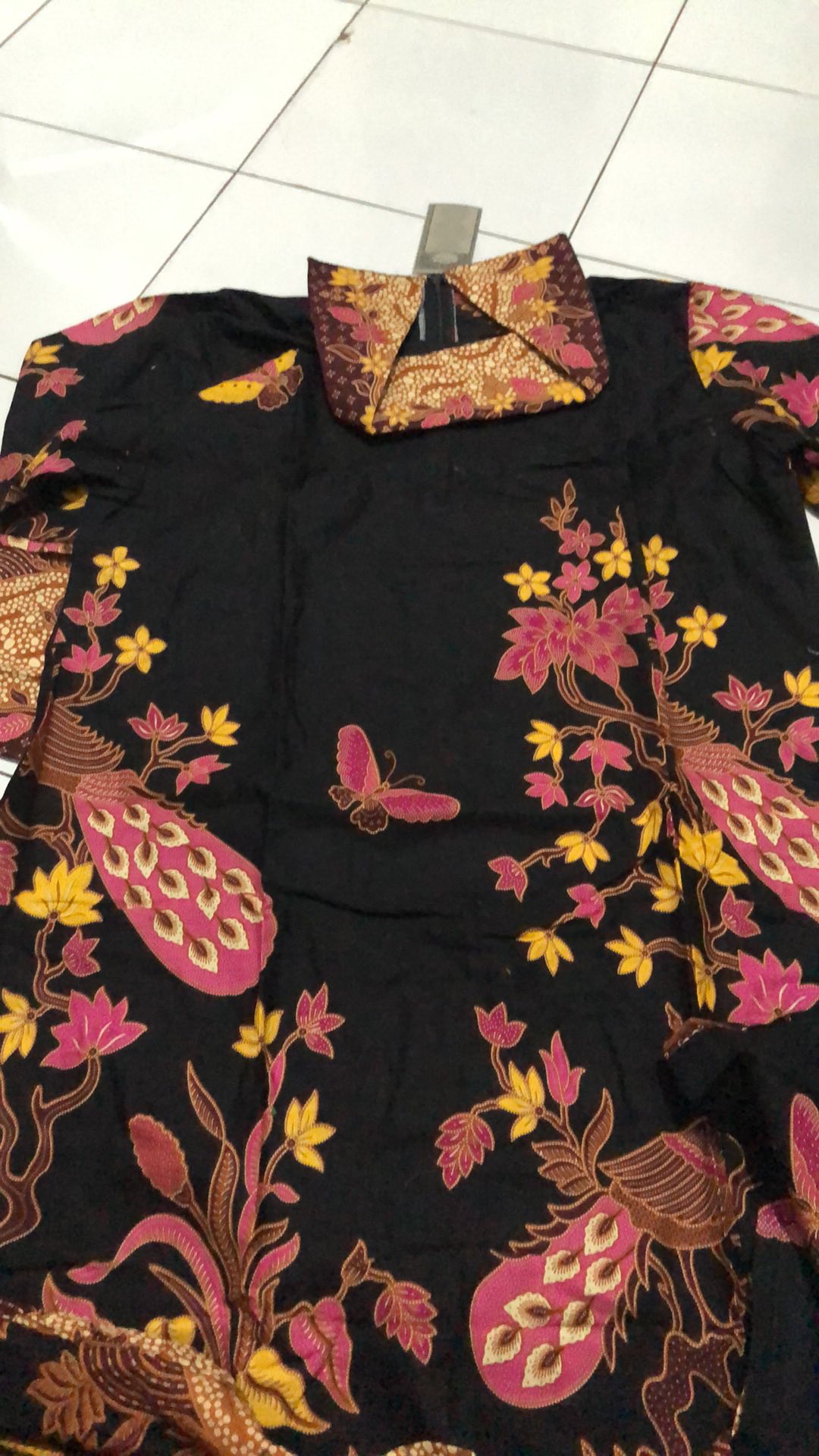 Grosir Terlaris Genes Jelita Tunic Navbor Yelbor Whitbor Creambor Tunik Batik Modern Hrb037