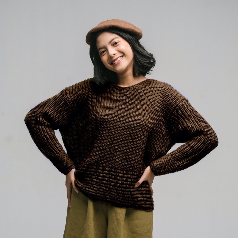 Vintage House Kayra Oversized Sweater ((Sweater Rajut Wanita Korea / Korean Sweater)-DARK BROWN