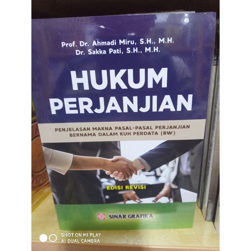 Buku hukum perjanjian penjelasan makna pasal-pasal perjanjian bernama dalam kuh perdata BW