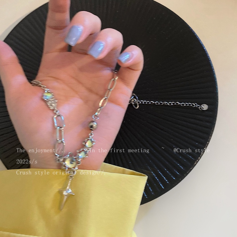 Kalung Rantai Choker Liontin Bintang Empat Sudut Opal Warna Silver Untuk Wanita