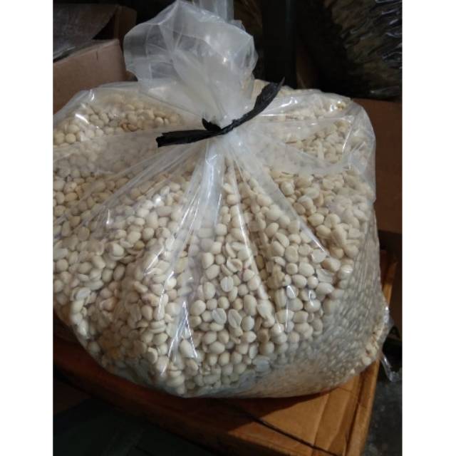 

Kacang kupas