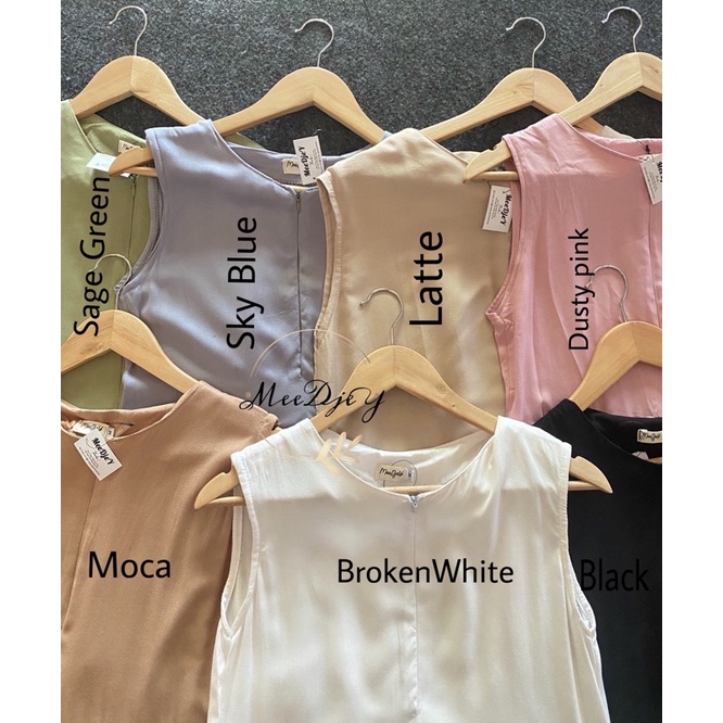 BELVA FLOWY DRESS/SLEEVELESS DRESS MAXI DRESS-Latte