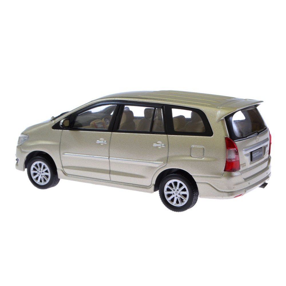 diecast innova