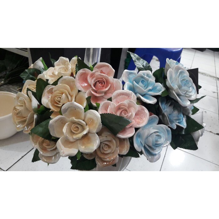 Bunga Capodimonte besar