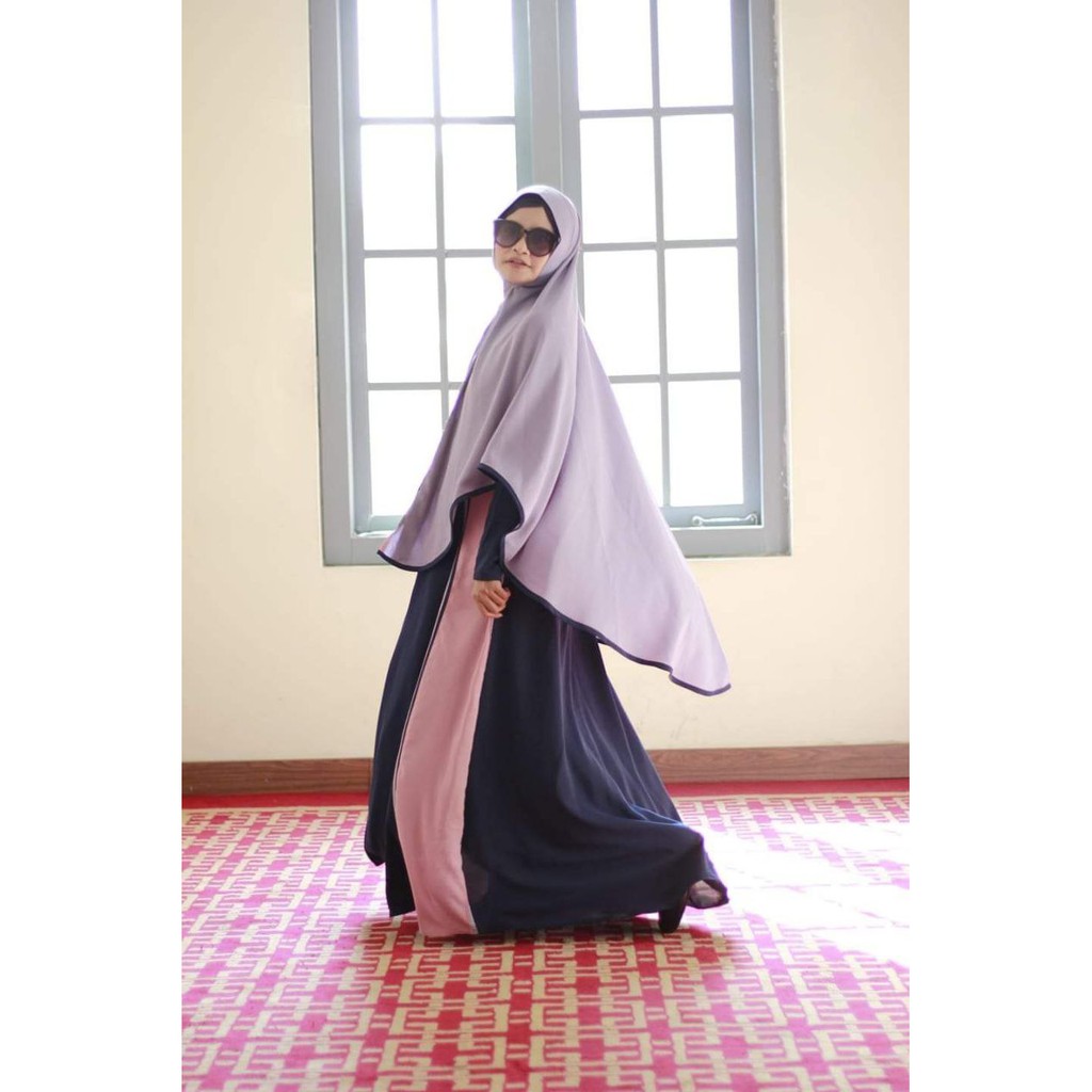 Gamis Aulia Emily Navy Lilac Pink