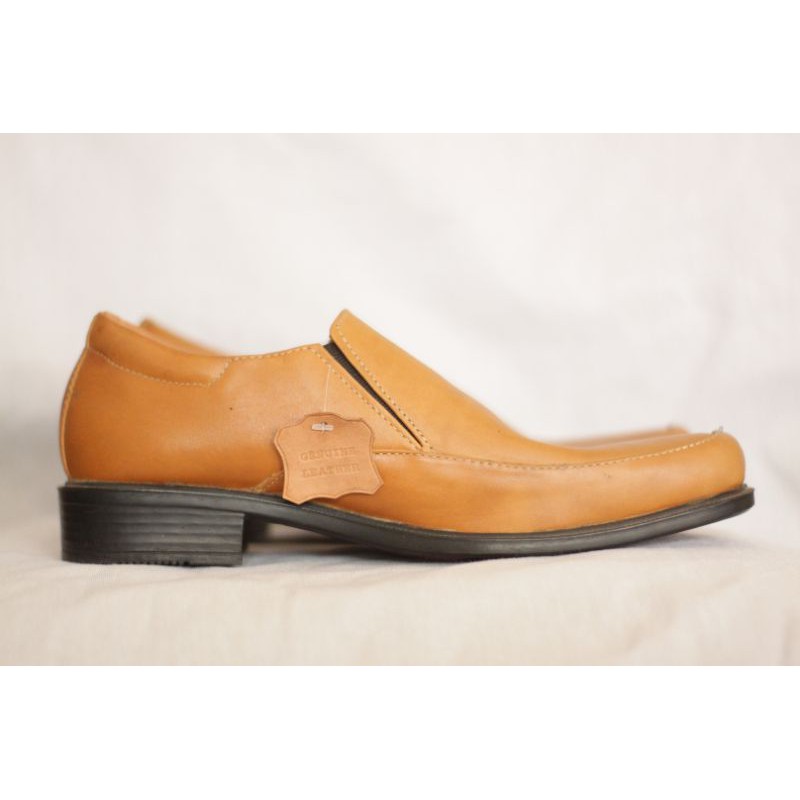 sepatu kulit pria sepatu casual pria sepatu original