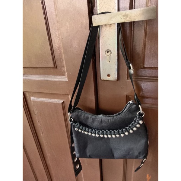 Nett-PRELOVED Blackmoon Bag