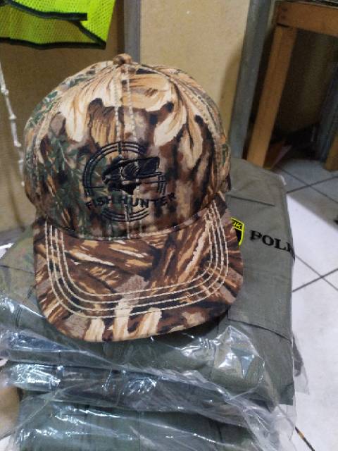 TOPI HUNTER