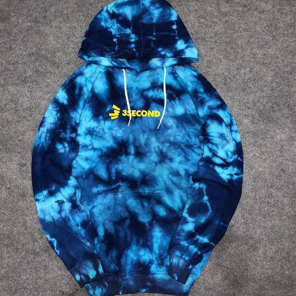 sweater with print