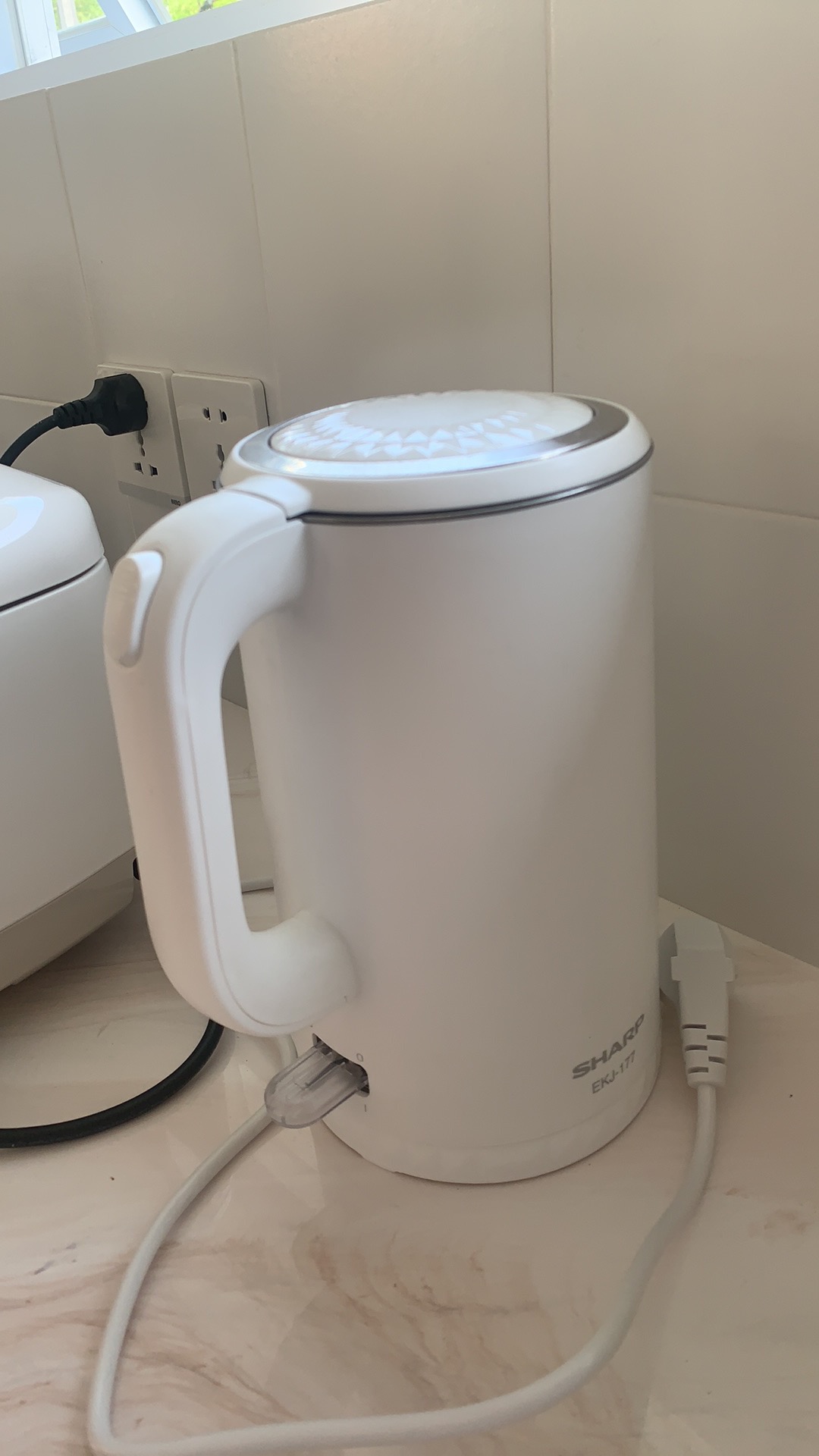 Sharp Double Wall Electric Kettle Ekj-177 / Teko Kettle Listrik