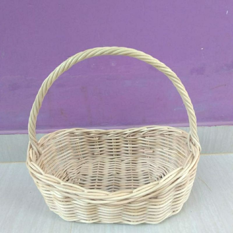 Keranjang rotan bulat wadah buah /hantaran parcel murah 33x22x9 cm