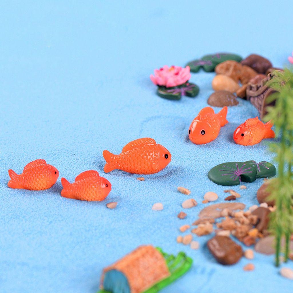 Patung Ikan Mas Agustina Mini Kreatif Lanskap Mikro DIY Aksesoris Aquarium Ornamen Bunga Teratai, Kolam Daun Scene Miniatur