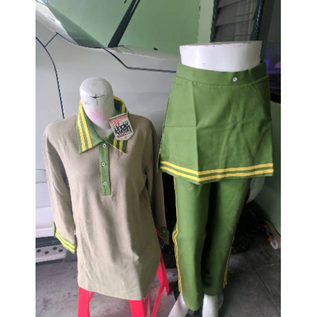 Setelan baju olahraga unclewest uk XL