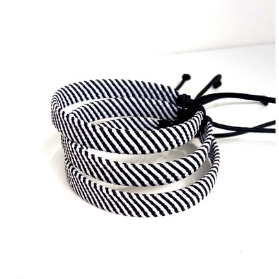 Gelang Tali Pria Prusik Hitam Putih