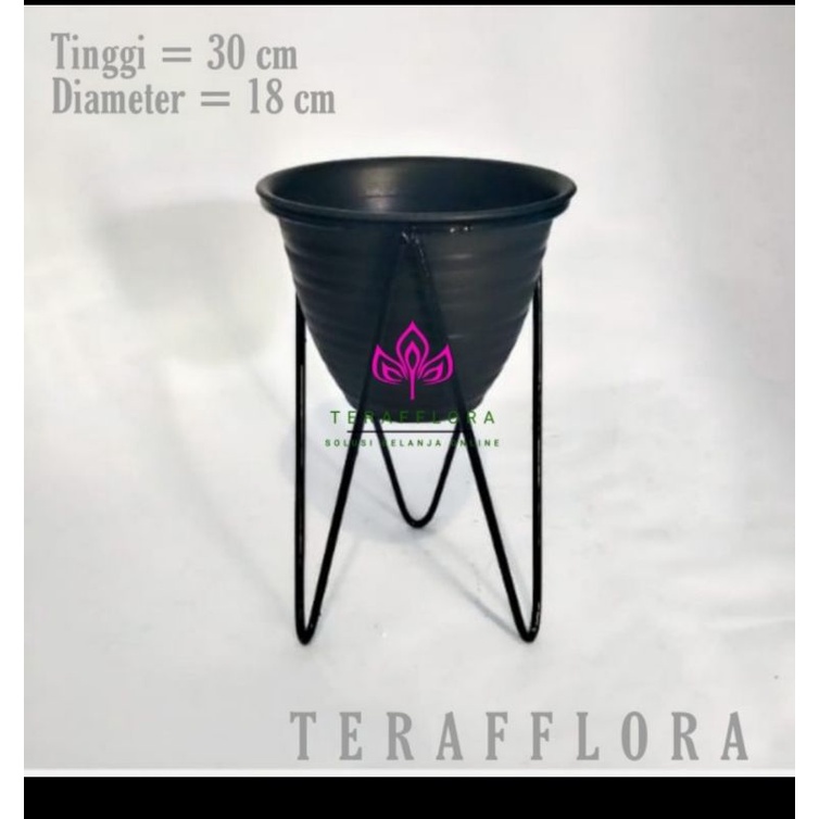 STANDING RAK POT TUNGGAL/STANDING RAK POT BUNGA BESI HIAS KAKI V