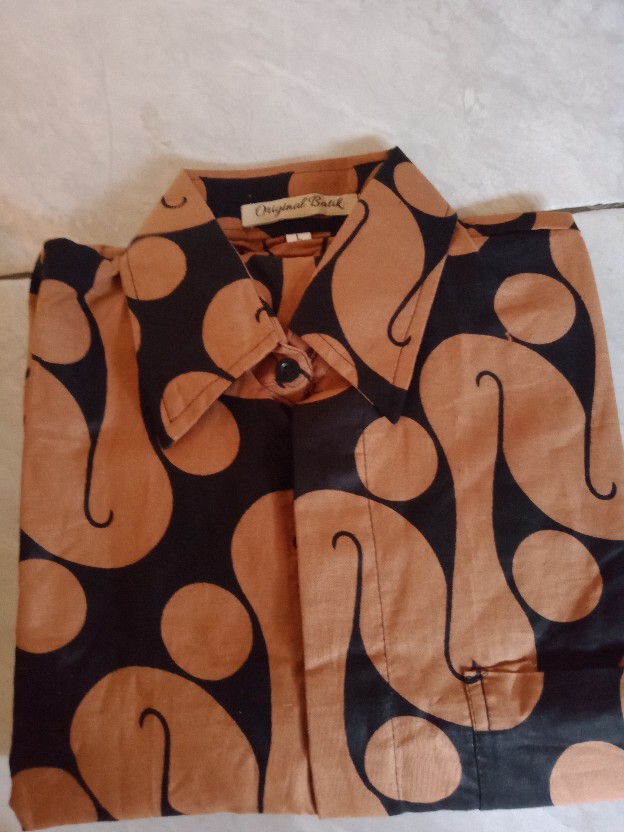 Kemeja Batik Terlaris Massa Kini..