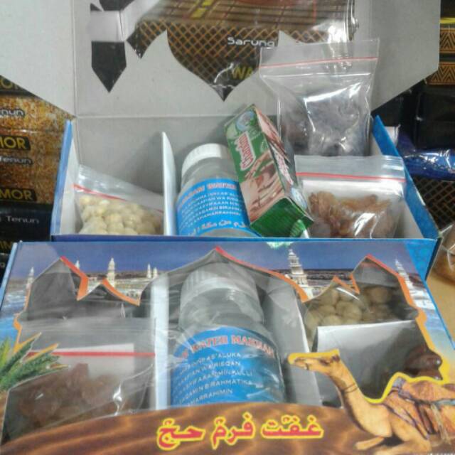 

Paket kurma pacar