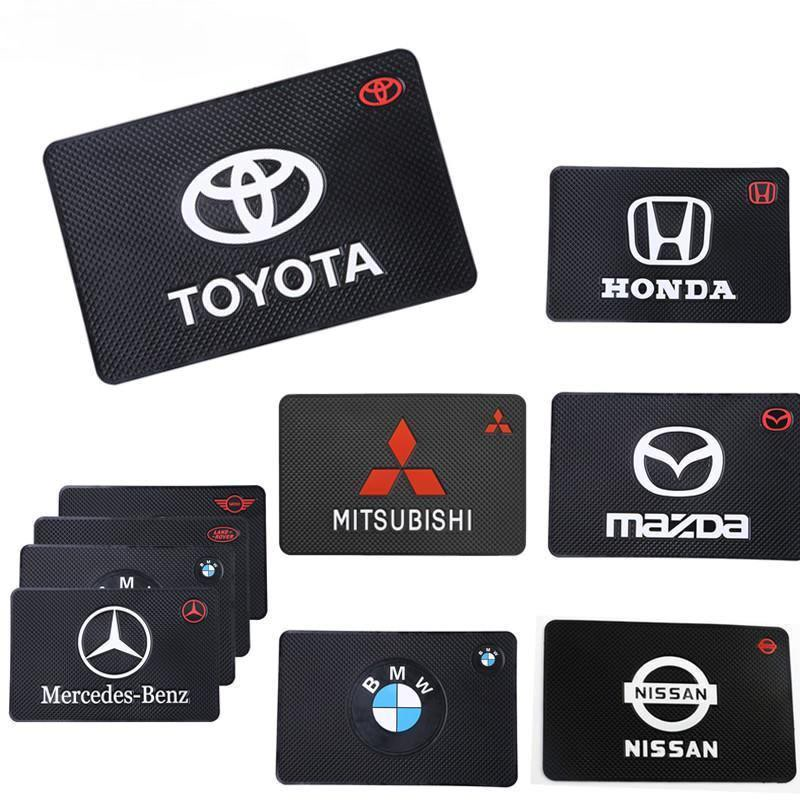 2 buah / set Car Logo Pad Holder Parfum Anti Slip untuk Dashboard Mobil For Toyota Honda Mitsubishi Nissan Mazda Suzuki Accessories