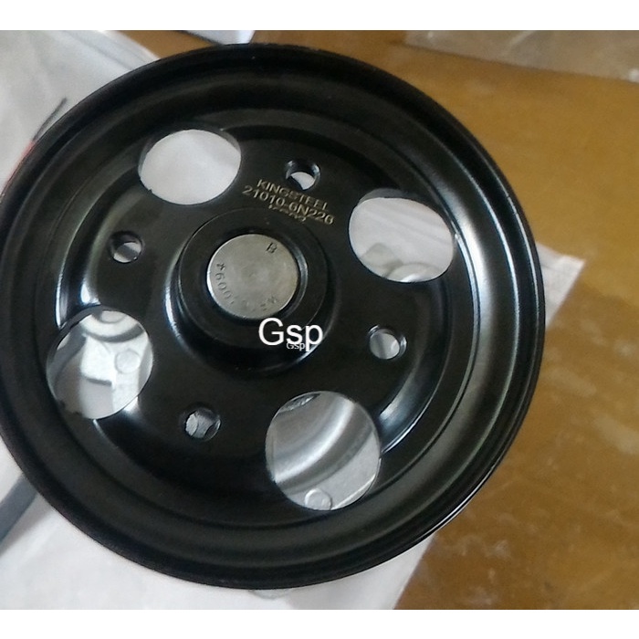 water pump xtrail T30 T31 serena C24