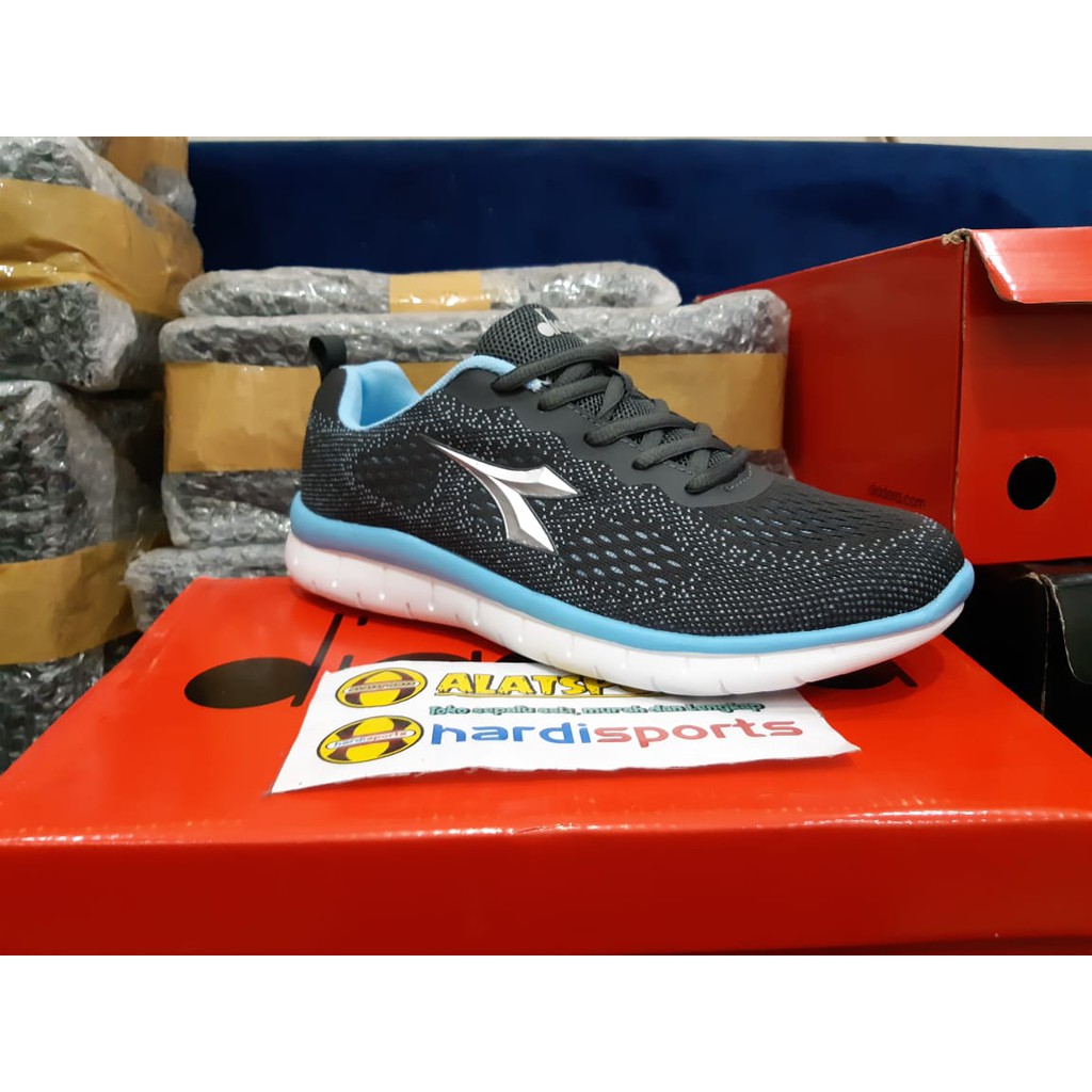  Sepatu  Running  Diadora  Patrizio DIARU81117GB Grey ORIGINAL 