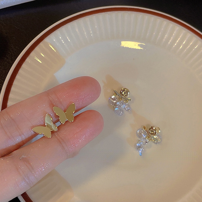 Anting Rumbai Bentuk Kupu-Kupu Warna Emas Bahan Zirkon Gaya Korea Butterfly